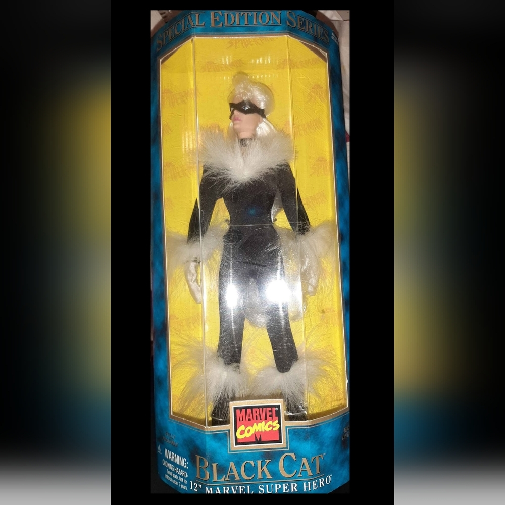 Collectible1997 Black Cat Marvel Super Hero collectible barbie like doll